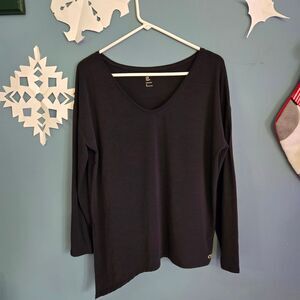 GAP Black Long Sleeve Tee